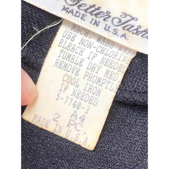 1960 Style Setter Fashions black polyester long sleeve v neck blouse - Picture 6 of 8